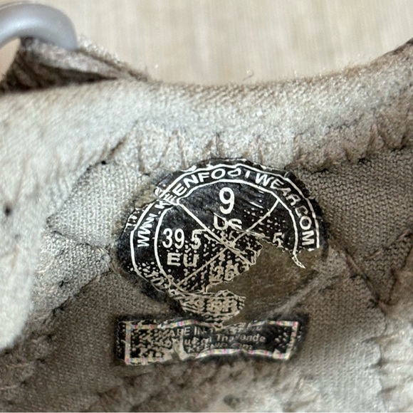 KEEN Sz 9 Rose Low Top Velcro Closure Washable Weather Proof Hiking Sandals - Picture 7 of 11